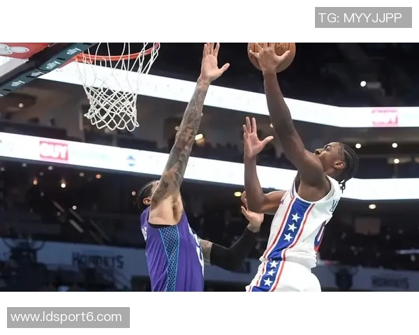 乔治首次参与完整训练纳斯表示将持续推进他的恢复进程 乔治首次参与完整训练纳斯表示将持续推进他的恢复进程