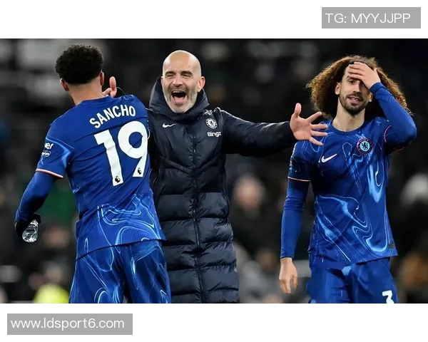 前阿森纳门将策划拳击赛切尔西热刺传奇球员同台竞技 前阿森纳门将策划拳击赛切尔西热刺传奇球员同台竞技