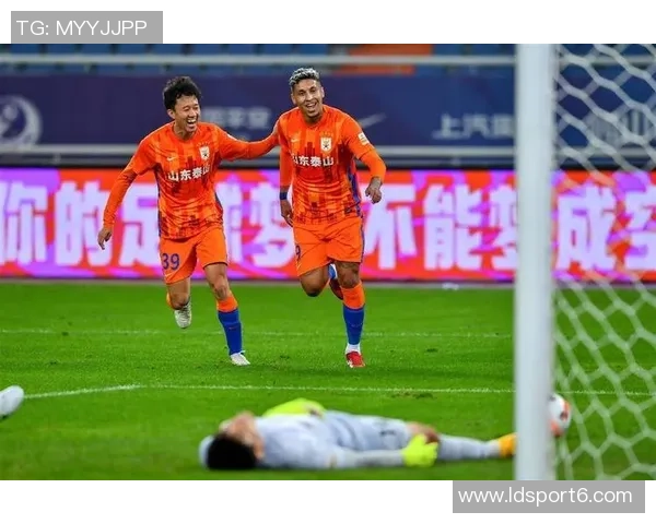 中超联赛第30轮精彩对决即将开启武汉三镇迎战山东泰山全力争胜 中超联赛第30轮精彩对决即将开启武汉三镇迎战山东泰山全力争胜